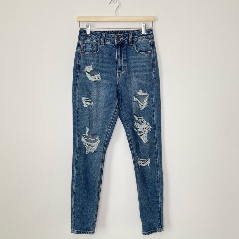 FASHION NOVA | Wife Her Up Ripped Mom Jeans | 1 - Picture 2 of 5